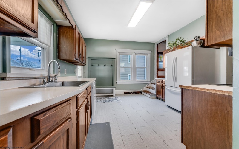 831 Main Street, Grafton, West Virginia 26354, 3 Bedrooms Bedrooms, 8 Rooms Rooms,2 BathroomsBathrooms,Single Family Detached,For Sale,Main,10163213