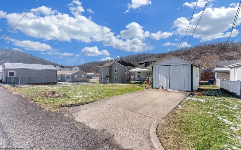 831 Main Street, Grafton, West Virginia 26354, 3 Bedrooms Bedrooms, 8 Rooms Rooms,2 BathroomsBathrooms,Single Family Detached,For Sale,Main,10163213