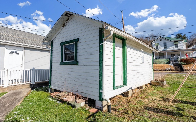 831 Main Street, Grafton, West Virginia 26354, 3 Bedrooms Bedrooms, 8 Rooms Rooms,2 BathroomsBathrooms,Single Family Detached,For Sale,Main,10163213