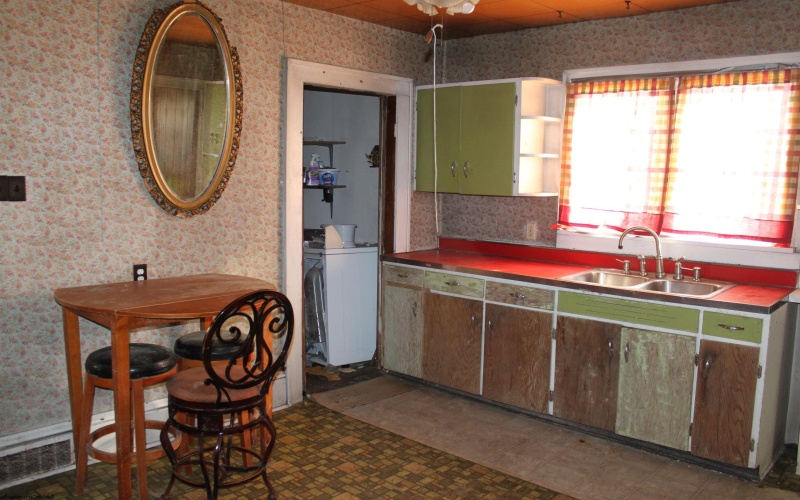 108 Lost Lane, Camden on Gauley, West Virginia 26208, 4 Bedrooms Bedrooms, 9 Rooms Rooms,1 BathroomBathrooms,Single Family Detached,For Sale,Lost,10162598