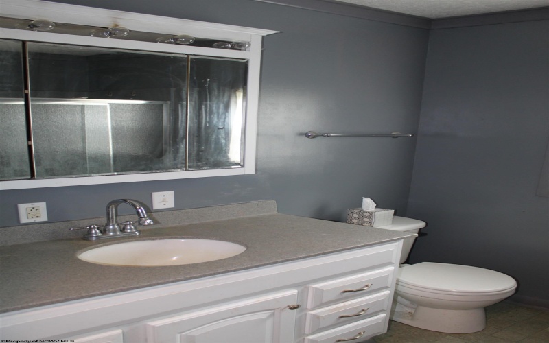 6776 Point Mountain Road, Webster Springs, West Virginia 26288, 3 Bedrooms Bedrooms, 10 Rooms Rooms,1 BathroomBathrooms,Single Family Detached,For Sale,Point Mountain,10161482