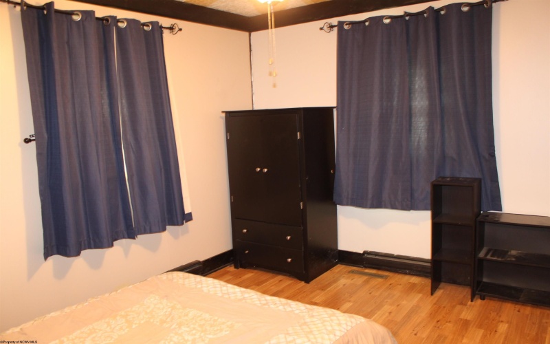 6776 Point Mountain Road, Webster Springs, West Virginia 26288, 3 Bedrooms Bedrooms, 10 Rooms Rooms,1 BathroomBathrooms,Single Family Detached,For Sale,Point Mountain,10161482