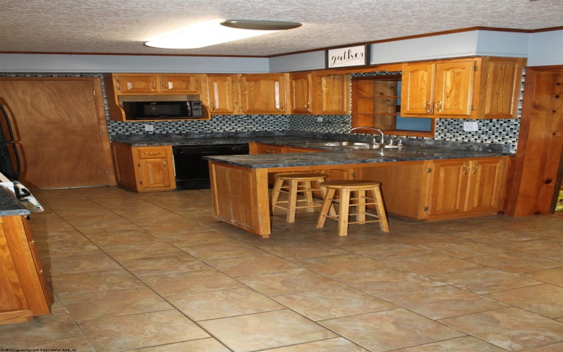 6776 Point Mountain Road, Webster Springs, West Virginia 26288, 3 Bedrooms Bedrooms, 10 Rooms Rooms,1 BathroomBathrooms,Single Family Detached,For Sale,Point Mountain,10161482