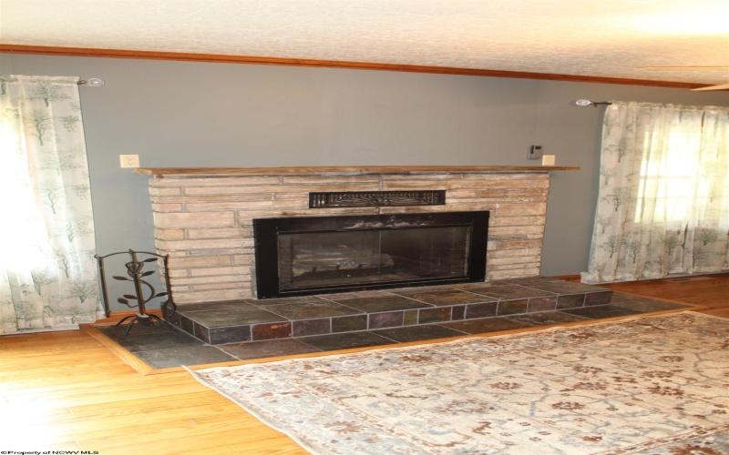 6776 Point Mountain Road, Webster Springs, West Virginia 26288, 3 Bedrooms Bedrooms, 10 Rooms Rooms,1 BathroomBathrooms,Single Family Detached,For Sale,Point Mountain,10161482