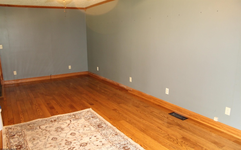 6776 Point Mountain Road, Webster Springs, West Virginia 26288, 3 Bedrooms Bedrooms, 10 Rooms Rooms,1 BathroomBathrooms,Single Family Detached,For Sale,Point Mountain,10161482