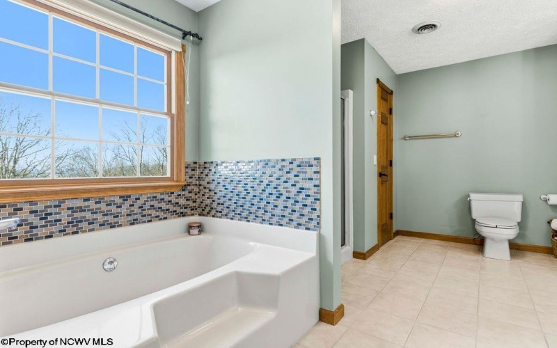 4273 Wexford Way, Bridgeport, West Virginia 26330, 4 Bedrooms Bedrooms, 10 Rooms Rooms,3 BathroomsBathrooms,Single Family Detached,For Sale,Wexford,10163545