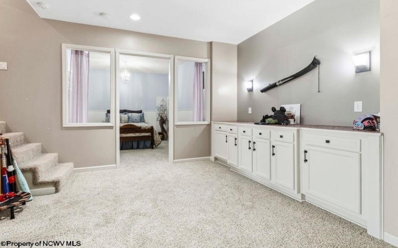 4273 Wexford Way, Bridgeport, West Virginia 26330, 4 Bedrooms Bedrooms, 10 Rooms Rooms,3 BathroomsBathrooms,Single Family Detached,For Sale,Wexford,10163545