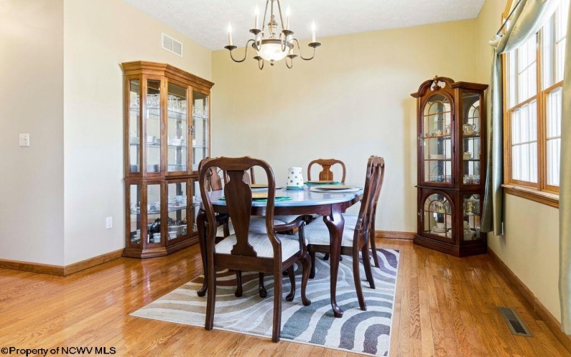 4273 Wexford Way, Bridgeport, West Virginia 26330, 4 Bedrooms Bedrooms, 10 Rooms Rooms,3 BathroomsBathrooms,Single Family Detached,For Sale,Wexford,10163545