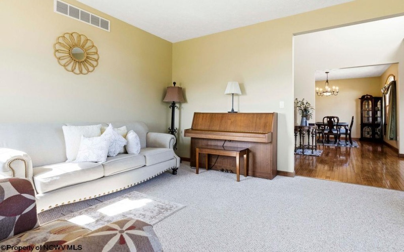 4273 Wexford Way, Bridgeport, West Virginia 26330, 4 Bedrooms Bedrooms, 10 Rooms Rooms,3 BathroomsBathrooms,Single Family Detached,For Sale,Wexford,10163545