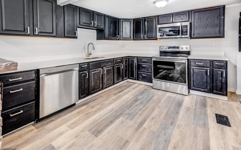 450 Wildwood Lake, Morgantown, West Virginia 26508, 2 Bedrooms Bedrooms, 7 Rooms Rooms,2 BathroomsBathrooms,Single Family Detached,For Sale,Wildwood,10163549 450 Wildwood Lake, Morgantown, West Virginia 26508, 2 Bedrooms Bedrooms, 7 Rooms Rooms,2 BathroomsBathrooms,Single Family Detached,For Sale,Wildwood,10163549