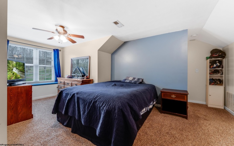 122 Robinson Run Road, Maidsville, West Virginia 26541, 3 Bedrooms Bedrooms, 6 Rooms Rooms,2 BathroomsBathrooms,Single Family Detached,For Sale,Robinson Run,10163059