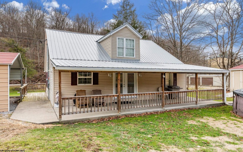 122 Robinson Run Road, Maidsville, West Virginia 26541, 3 Bedrooms Bedrooms, 6 Rooms Rooms,2 BathroomsBathrooms,Single Family Detached,For Sale,Robinson Run,10163059