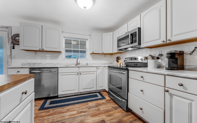 122 Robinson Run Road, Maidsville, West Virginia 26541, 3 Bedrooms Bedrooms, 6 Rooms Rooms,2 BathroomsBathrooms,Single Family Detached,For Sale,Robinson Run,10163059