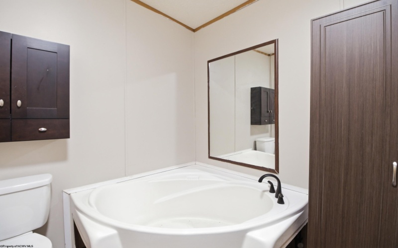 364 Herbert Avenue, Smithburg, West Virginia 26436, 3 Bedrooms Bedrooms, 5 Rooms Rooms,2 BathroomsBathrooms,Single Family Detached,For Sale,Herbert,10163576