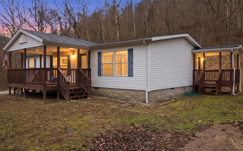 364 Herbert Avenue, Smithburg, West Virginia 26436, 3 Bedrooms Bedrooms, 5 Rooms Rooms,2 BathroomsBathrooms,Single Family Detached,For Sale,Herbert,10163576