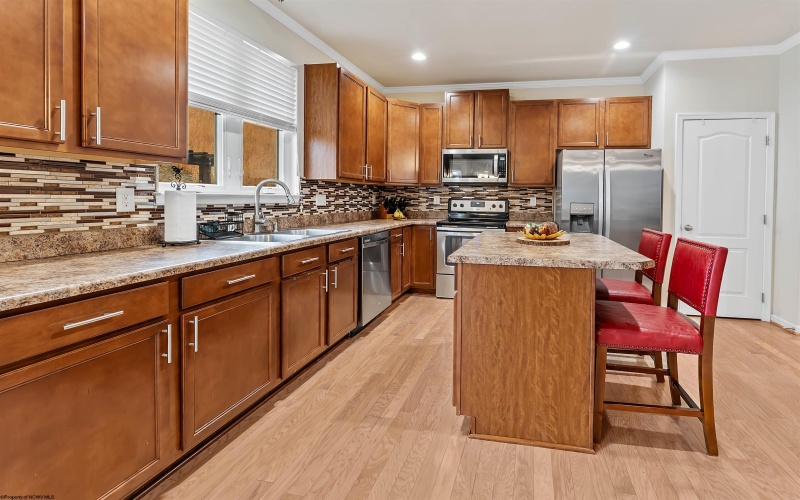 108 Brookdale Drive, Morgantown, West Virginia 26508, 4 Bedrooms Bedrooms, 13 Rooms Rooms,2 BathroomsBathrooms,Single Family Detached,For Sale,Brookdale,10163575