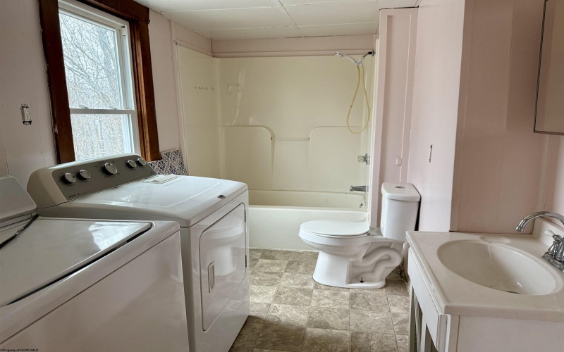 3181 Irish Ridge Road, Tunnelton, West Virginia 26444, 3 Bedrooms Bedrooms, 6 Rooms Rooms,1 BathroomBathrooms,Single Family Detached,For Sale,Irish Ridge,10163555 3181 Irish Ridge Road, Tunnelton, West Virginia 26444, 3 Bedrooms Bedrooms, 6 Rooms Rooms,1 BathroomBathrooms,Single Family Detached,For Sale,Irish Ridge,10163555