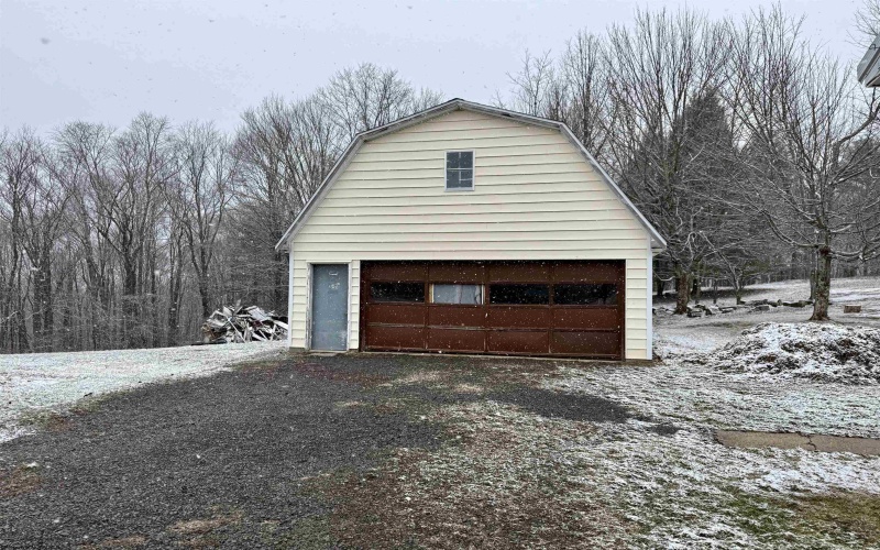 3181 Irish Ridge Road, Tunnelton, West Virginia 26444, 3 Bedrooms Bedrooms, 6 Rooms Rooms,1 BathroomBathrooms,Single Family Detached,For Sale,Irish Ridge,10163555 3181 Irish Ridge Road, Tunnelton, West Virginia 26444, 3 Bedrooms Bedrooms, 6 Rooms Rooms,1 BathroomBathrooms,Single Family Detached,For Sale,Irish Ridge,10163555