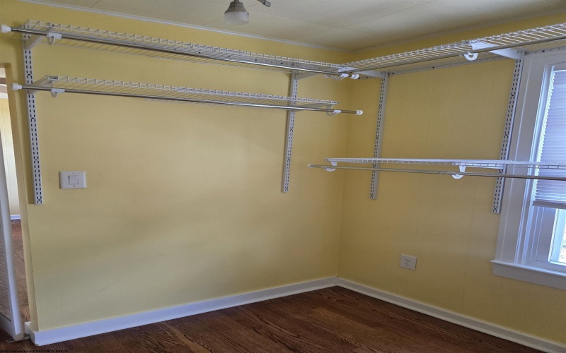 1127 Munsey Street, Morgantown, West Virginia 26505, 2 Bedrooms Bedrooms, 5 Rooms Rooms,1 BathroomBathrooms,Single Family Detached,For Sale,Munsey,0,10163561