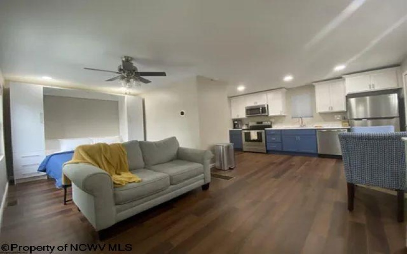 605 Astor Avenue, Morgantown, West Virginia 26501, 1 Bedroom Bedrooms, 2 Rooms Rooms,1 BathroomBathrooms,Single Family Detached,For Sale,Astor,10163559