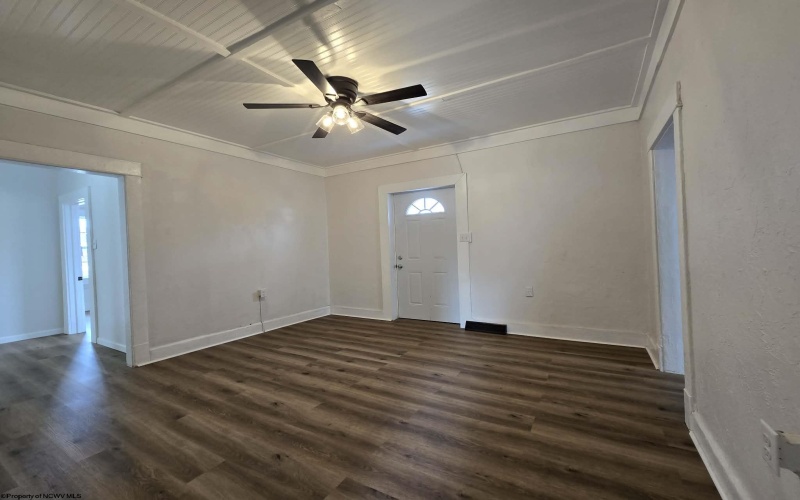 500 MT Vernon Avenue, Fairmont, West Virginia 26554, 3 Bedrooms Bedrooms, 8 Rooms Rooms,1 BathroomBathrooms,Single Family Detached,For Sale,MT Vernon,10163557