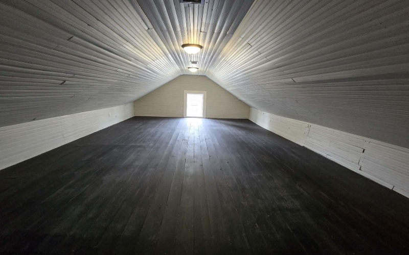 500 MT Vernon Avenue, Fairmont, West Virginia 26554, 3 Bedrooms Bedrooms, 8 Rooms Rooms,1 BathroomBathrooms,Single Family Detached,For Sale,MT Vernon,10163557