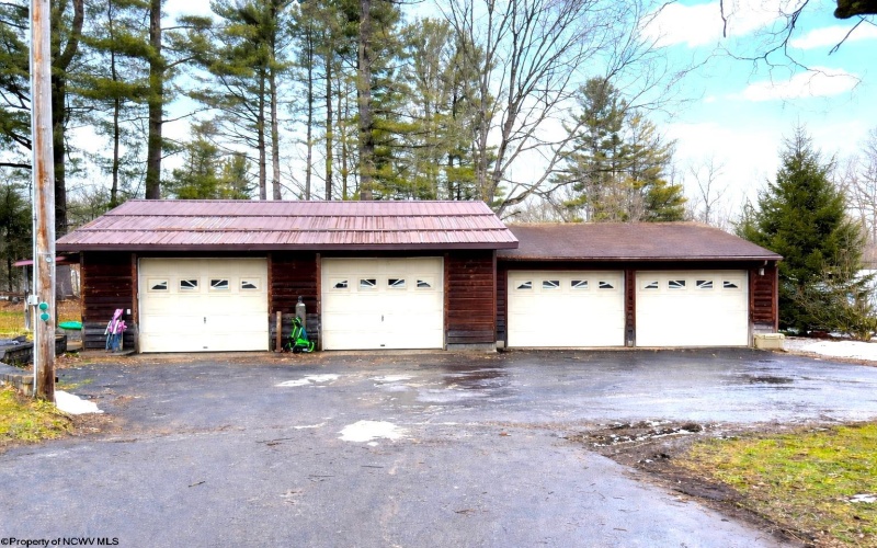 33610 Veterans Memorial Highway, Terra Alta, West Virginia 26764, 4 Bedrooms Bedrooms, 10 Rooms Rooms,2 BathroomsBathrooms,Single Family Detached,For Sale,Veterans Memorial,10163556