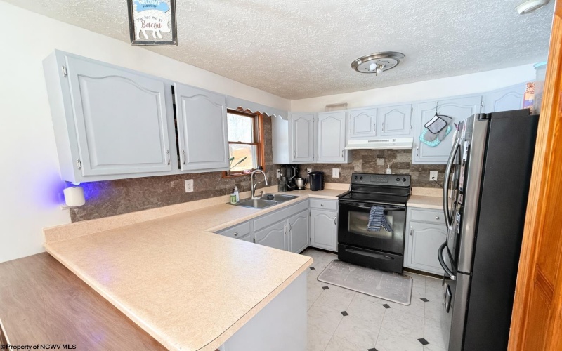 33610 Veterans Memorial Highway, Terra Alta, West Virginia 26764, 4 Bedrooms Bedrooms, 10 Rooms Rooms,2 BathroomsBathrooms,Single Family Detached,For Sale,Veterans Memorial,10163556