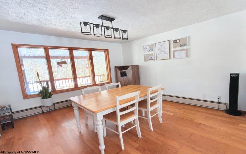 33610 Veterans Memorial Highway, Terra Alta, West Virginia 26764, 4 Bedrooms Bedrooms, 10 Rooms Rooms,2 BathroomsBathrooms,Single Family Detached,For Sale,Veterans Memorial,10163556