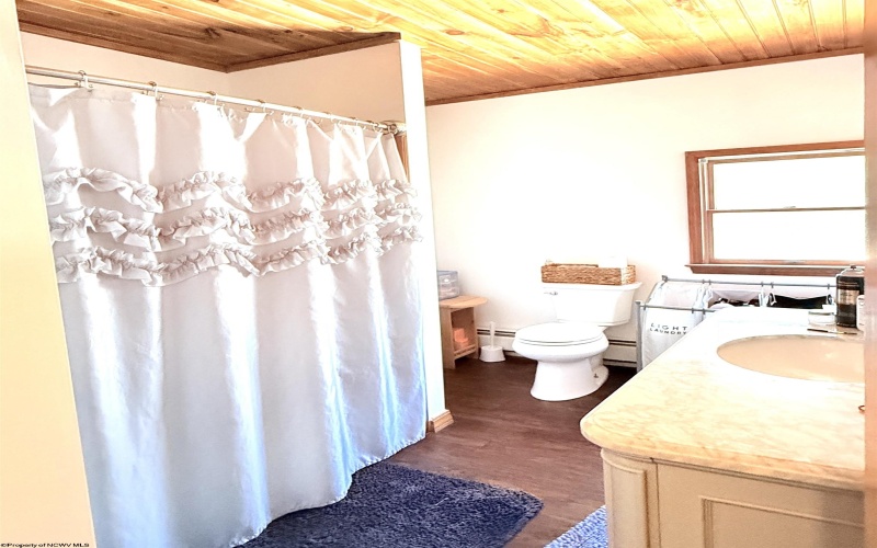 33610 Veterans Memorial Highway, Terra Alta, West Virginia 26764, 4 Bedrooms Bedrooms, 10 Rooms Rooms,2 BathroomsBathrooms,Single Family Detached,For Sale,Veterans Memorial,10163556