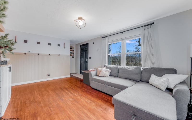 1033 Richwood Avenue, Morgantown, West Virginia 26505, 4 Bedrooms Bedrooms, 6 Rooms Rooms,2 BathroomsBathrooms,Single Family Detached,For Sale,Richwood,10163570