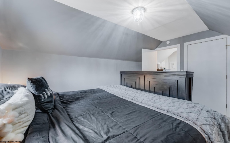 1033 Richwood Avenue, Morgantown, West Virginia 26505, 4 Bedrooms Bedrooms, 6 Rooms Rooms,2 BathroomsBathrooms,Single Family Detached,For Sale,Richwood,10163570