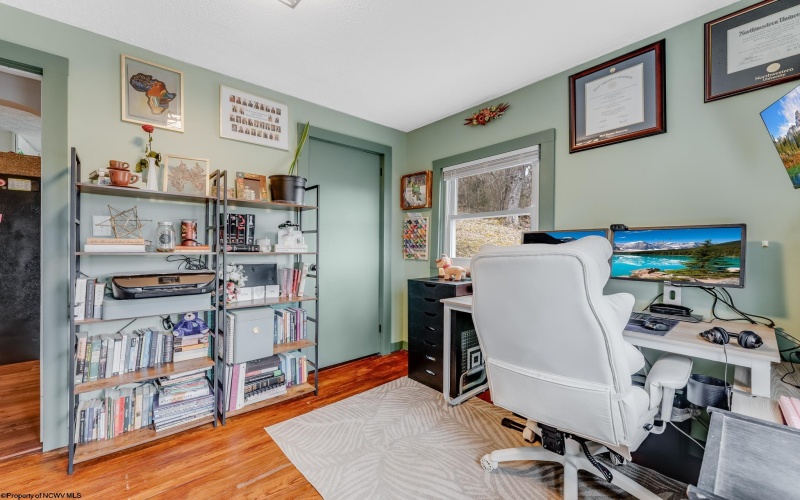 1033 Richwood Avenue, Morgantown, West Virginia 26505, 4 Bedrooms Bedrooms, 6 Rooms Rooms,2 BathroomsBathrooms,Single Family Detached,For Sale,Richwood,10163570