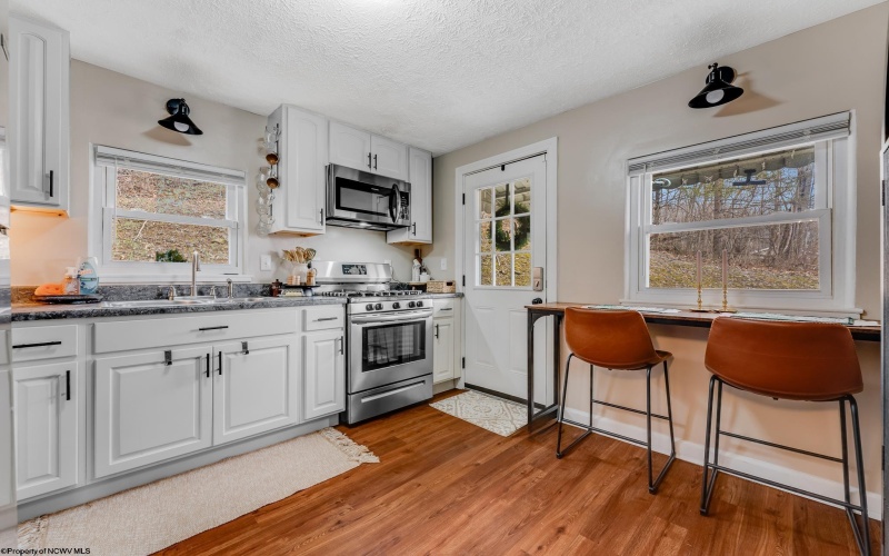 1033 Richwood Avenue, Morgantown, West Virginia 26505, 4 Bedrooms Bedrooms, 6 Rooms Rooms,2 BathroomsBathrooms,Single Family Detached,For Sale,Richwood,10163570