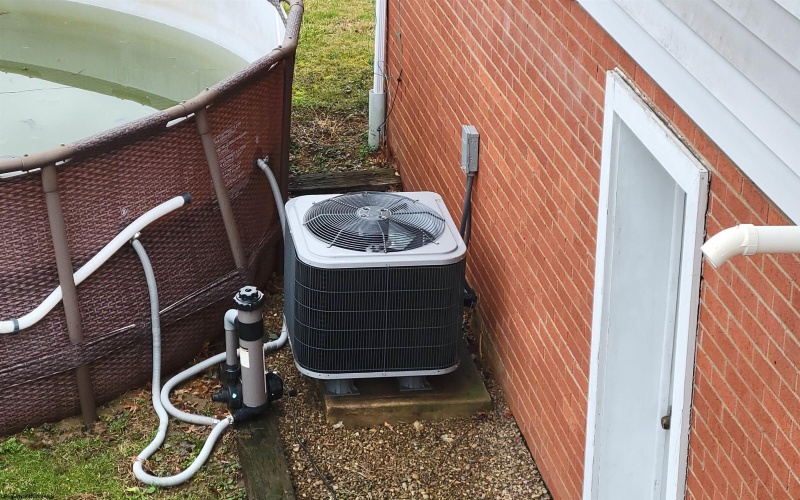 111 Pinewood Avenue, Bridgeport, West Virginia 26330, 3 Bedrooms Bedrooms, 8 Rooms Rooms,2 BathroomsBathrooms,Single Family Detached,For Sale,Pinewood,10163568