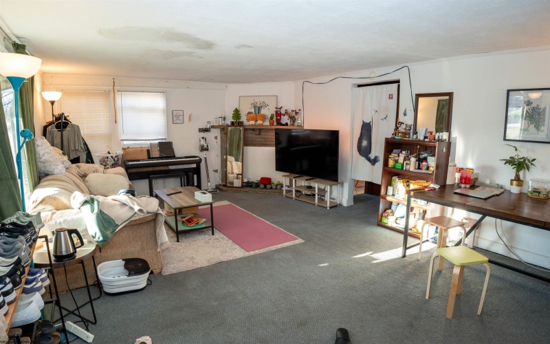 1224 Eastern Avenue, Morgantown, West Virginia 26505, 5 Bedrooms Bedrooms, 9 Rooms Rooms,3 BathroomsBathrooms,Single Family Detached,For Sale,Eastern,10163577