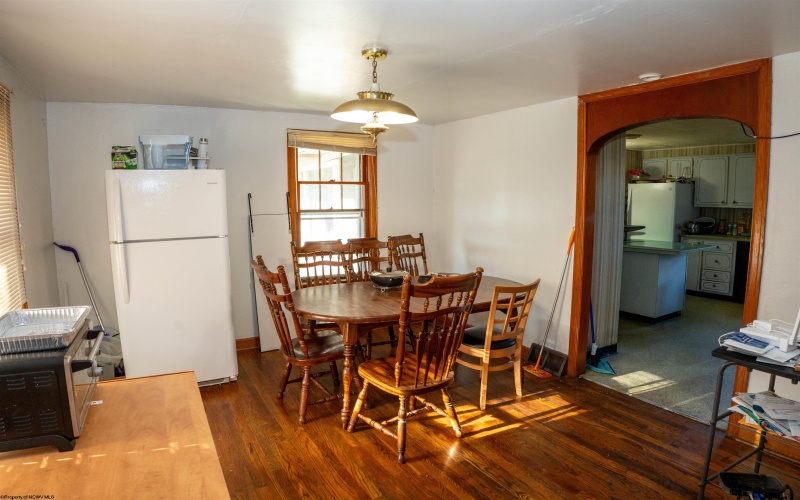 1224 Eastern Avenue, Morgantown, West Virginia 26505, 5 Bedrooms Bedrooms, 9 Rooms Rooms,3 BathroomsBathrooms,Single Family Detached,For Sale,Eastern,10163577