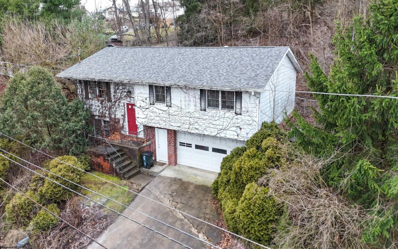 828 Alpine Street, Morgantown, West Virginia 26505, 3 Bedrooms Bedrooms, 10 Rooms Rooms,3 BathroomsBathrooms,Single Family Detached,For Sale,Alpine,10163595