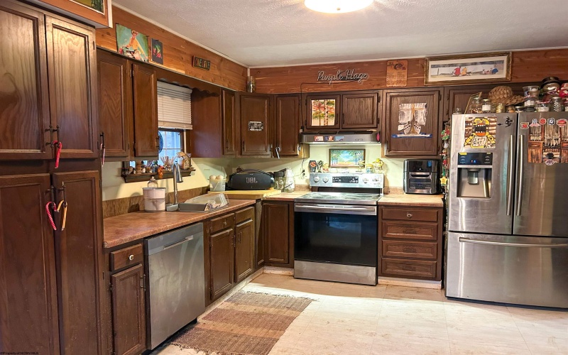 828 Alpine Street, Morgantown, West Virginia 26505, 3 Bedrooms Bedrooms, 10 Rooms Rooms,3 BathroomsBathrooms,Single Family Detached,For Sale,Alpine,10163595