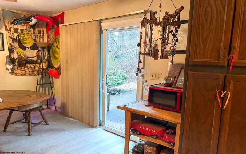 828 Alpine Street, Morgantown, West Virginia 26505, 3 Bedrooms Bedrooms, 10 Rooms Rooms,3 BathroomsBathrooms,Single Family Detached,For Sale,Alpine,10163595