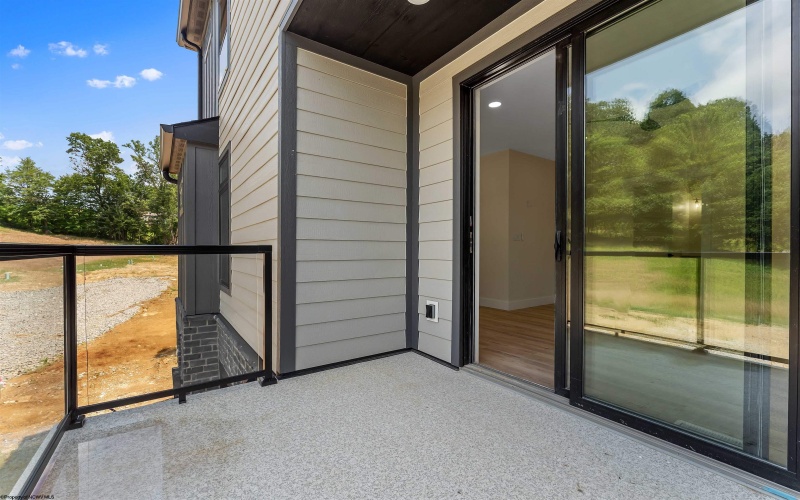 122 Tivoli Garden Drive, Morgantown, West Virginia 26508, 4 Bedrooms Bedrooms, 9 Rooms Rooms,4 BathroomsBathrooms,Single Family Attached,For Sale,Tivoli Garden,10163579