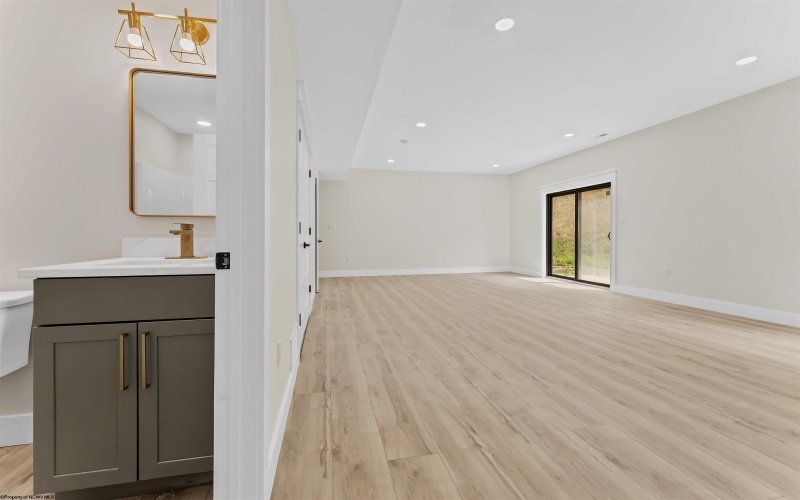 122 Tivoli Garden Drive, Morgantown, West Virginia 26508, 4 Bedrooms Bedrooms, 9 Rooms Rooms,4 BathroomsBathrooms,Single Family Attached,For Sale,Tivoli Garden,10163579