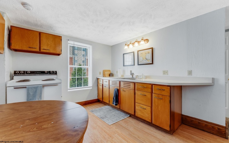 459 Dallas Street, Morgantown, West Virginia 26505, ,Multi-unit/income,For Sale,Dallas,10163591