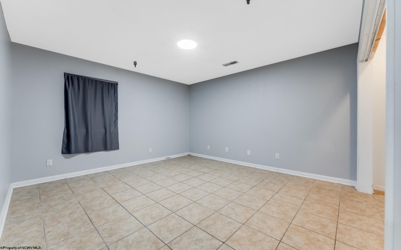 471 Dallas Street, Morgantown, West Virginia 26505, ,Multi-unit/income,For Sale,Dallas,10163592