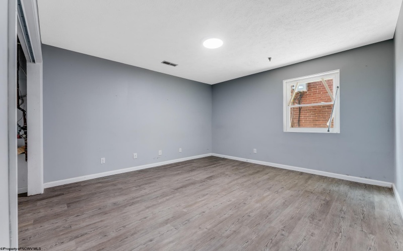 471 Dallas Street, Morgantown, West Virginia 26505, ,Multi-unit/income,For Sale,Dallas,10163592