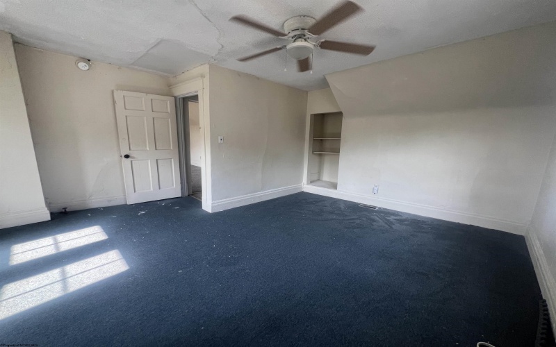 390 Forest Avenue, Morgantown, West Virginia 26505, 3 Bedrooms Bedrooms, 7 Rooms Rooms,1 BathroomBathrooms,Residential Rentals,For Rent,Forest,10163582