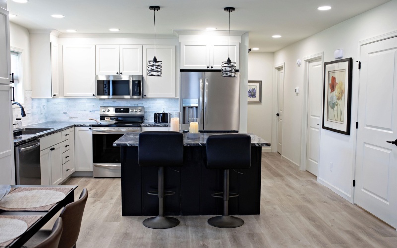 110 Edison Street, Nutter Fort, West Virginia 26301, 2 Bedrooms Bedrooms, 5 Rooms Rooms,3 BathroomsBathrooms,Residential Rentals,For Rent,Edison,10163583