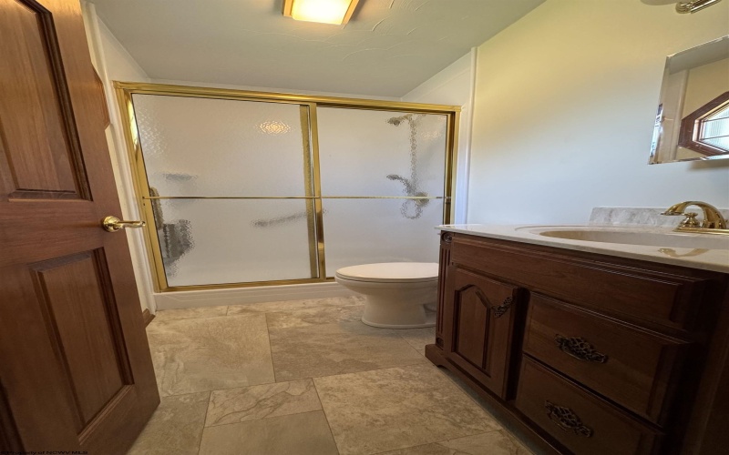 8 Franklin Court, Fairmont, West Virginia 26554-0000, 3 Bedrooms Bedrooms, 5 Rooms Rooms,2 BathroomsBathrooms,Single Family Detached,For Sale,Franklin,10163586