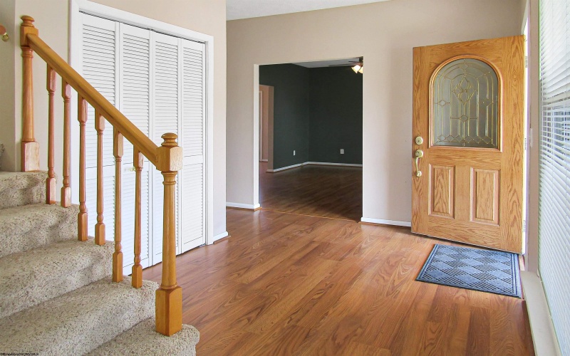 217 High Street, Kingwood, West Virginia 26537, 3 Bedrooms Bedrooms, 9 Rooms Rooms,3 BathroomsBathrooms,Single Family Detached,For Sale,High,10163585