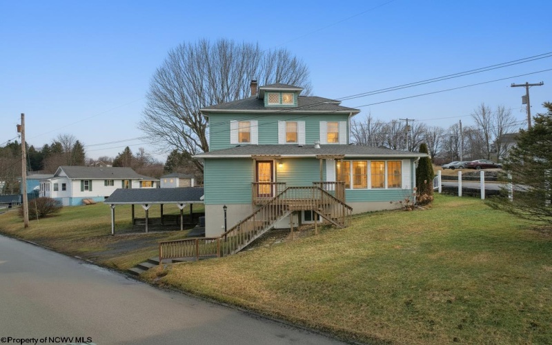 217 High Street, Kingwood, West Virginia 26537, 3 Bedrooms Bedrooms, 9 Rooms Rooms,3 BathroomsBathrooms,Single Family Detached,For Sale,High,10163585